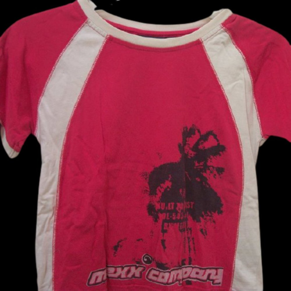 ---  Mexx Red Tee Boy Size 5-6